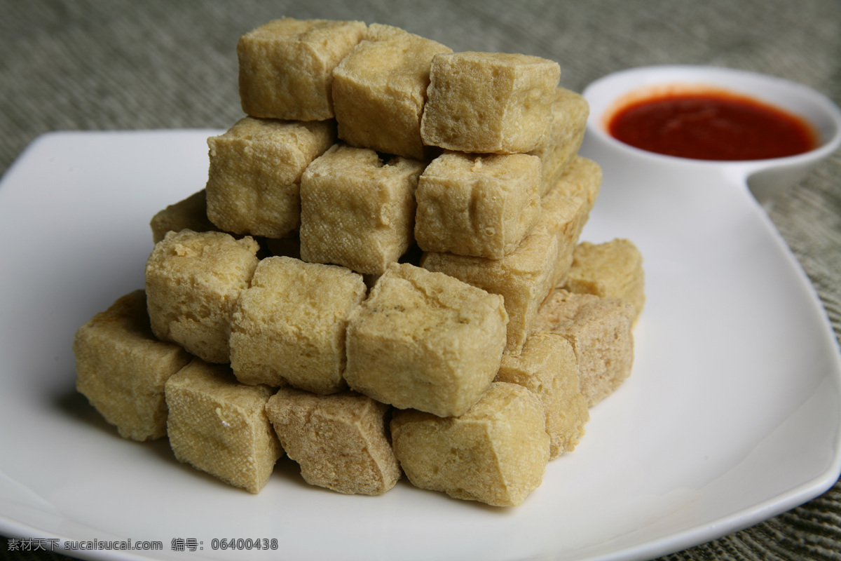 油炸臭豆腐 豆腐 臭豆腐 油炸食品 油炸豆腐 传统美食 餐饮美食