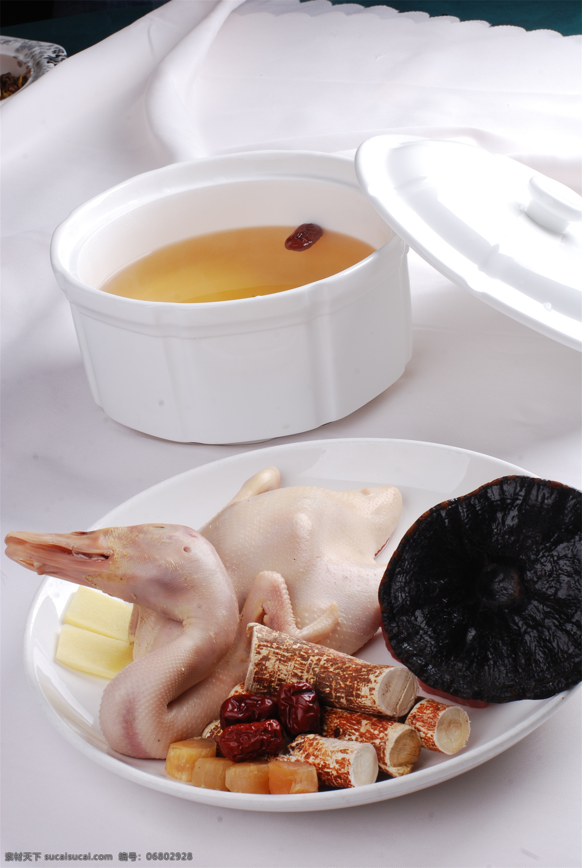 桃 灵芝 炖 水鸭 桃灵芝炖水鸭 美食 传统美食 餐饮美食 高清菜谱用图