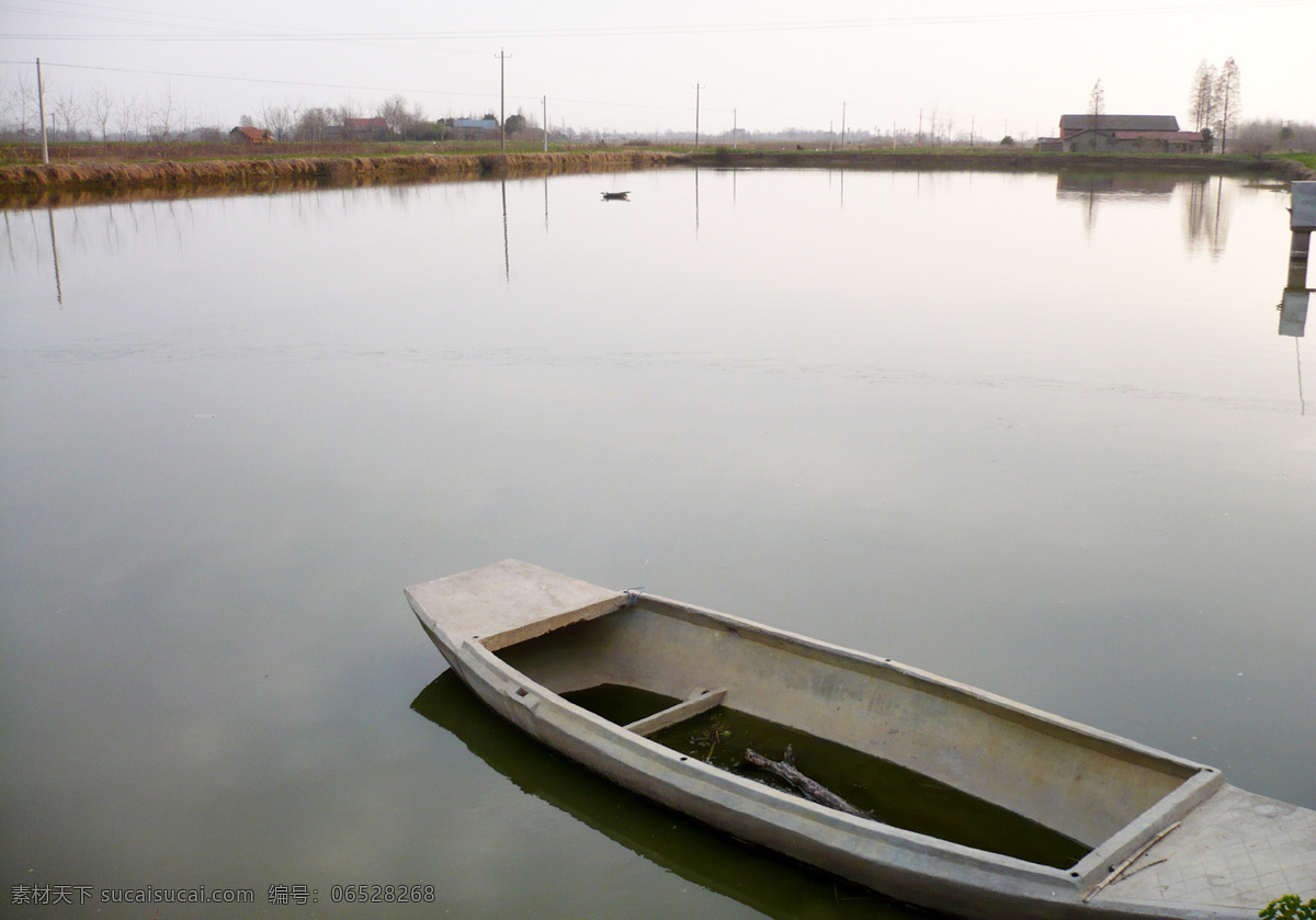 冬天 精养 鱼池 鱼塘 有船的鱼池 精养鱼池 自然风景 自然景观