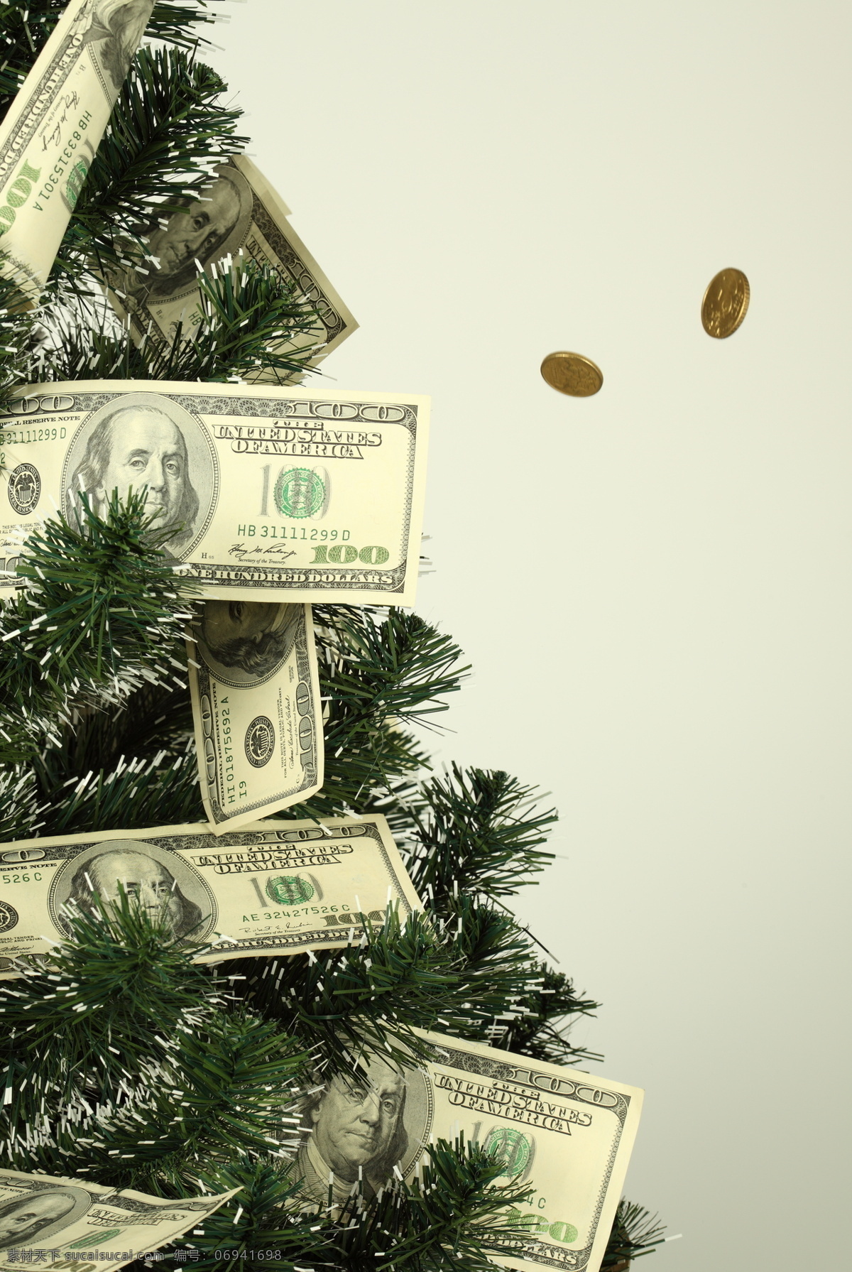 挂 满 圣诞树 美元 美金 美钞 钞票 纸币 金钱 金融财经 金融货币 商务金融
