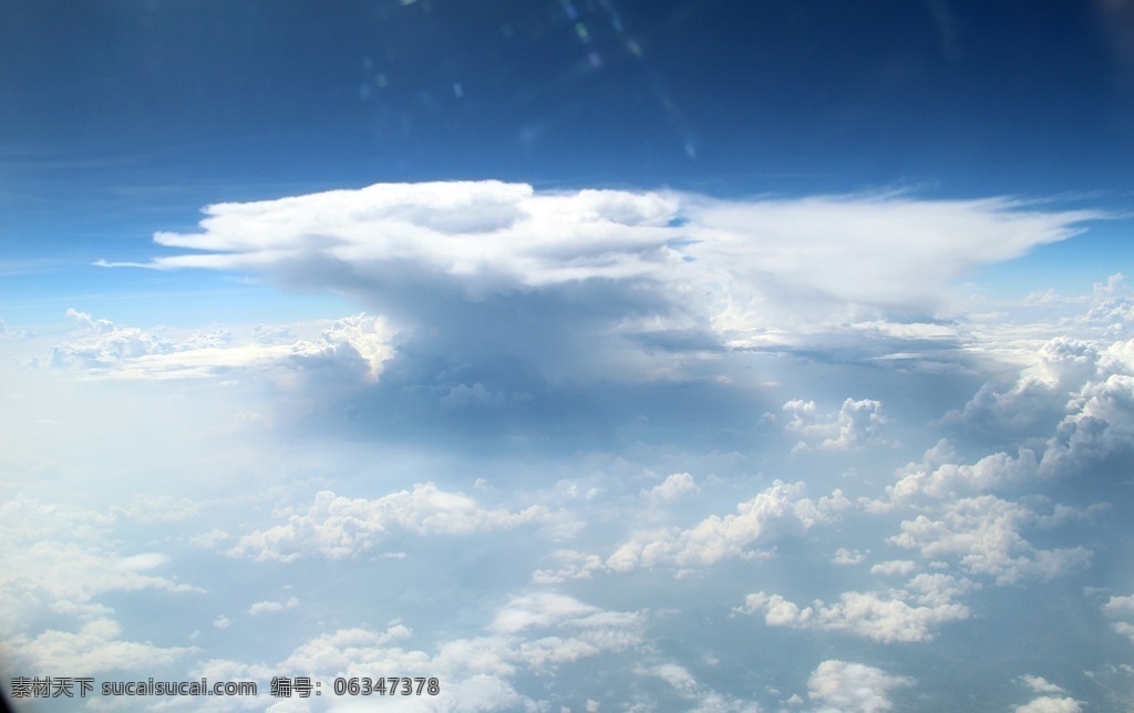 白云 蓝天 飞机 上空 自然景观 自然风景