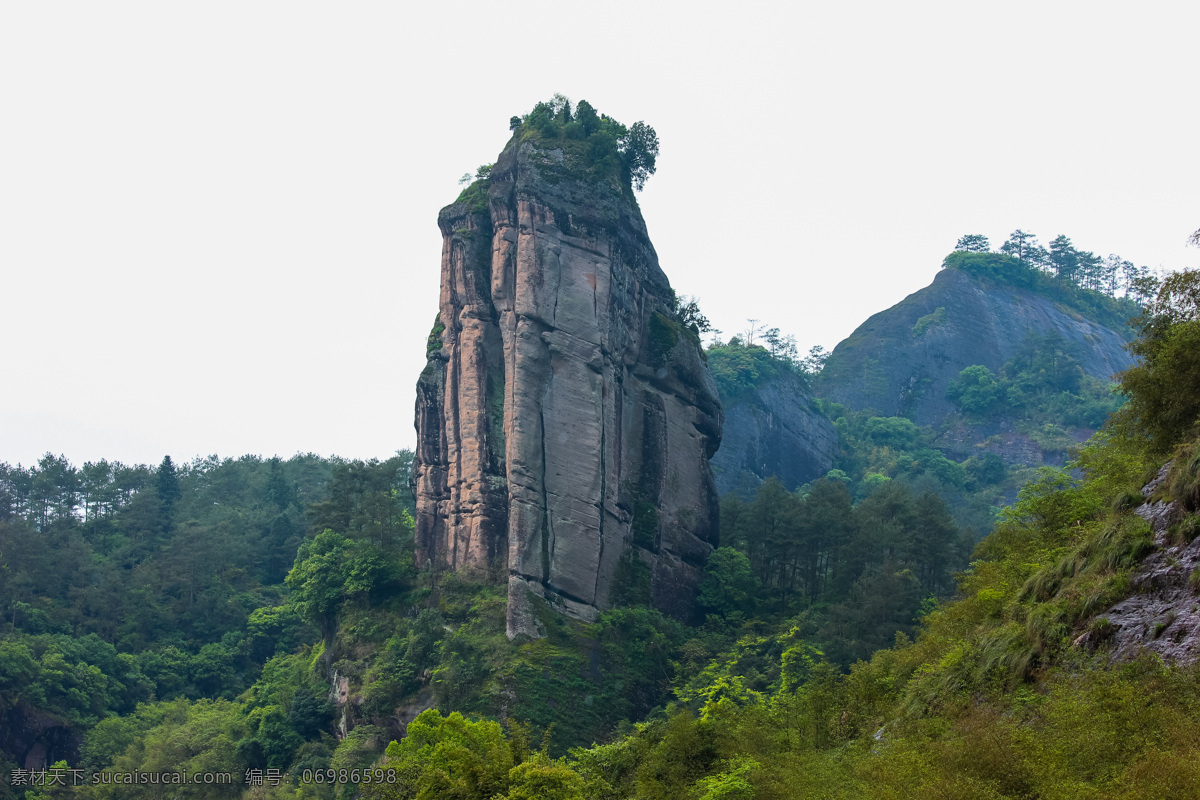 武夷山 福建 九曲 石刻 石壁 漂流 山谷 文字 文人 雕刻 森林 溪流 石亭 峭壁 竹筏 竹竿 撑杆 玉女峰 大王峰 镜台 武夷精舍 大红袍 水帘 洞 鲤鱼 卧龙潭 岩茶 旅游摄影 国内旅游