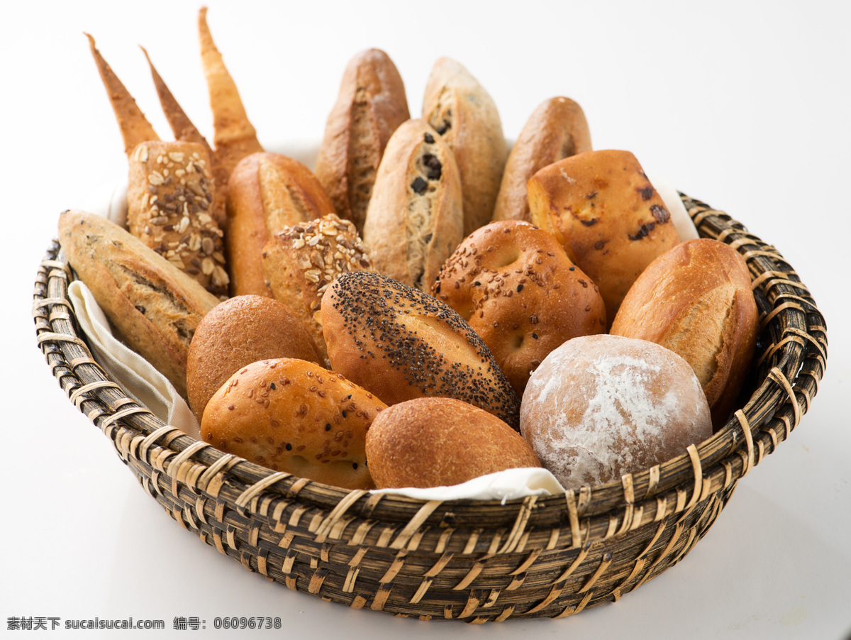 篮筐 里 面包 全麦面包 面包摄影 面包美食 食品 面食 食物 美食图片 餐饮美食