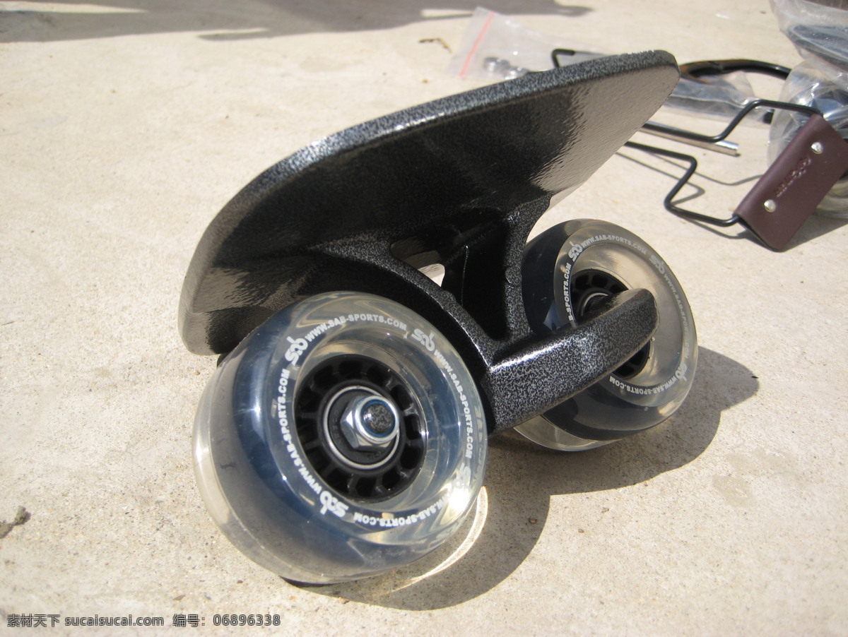漂移 板 局部 特写 滑板 滑板运动 轮子 轴承 漂移板 透明轮胎 滑板图片 风景 生活 旅游餐饮
