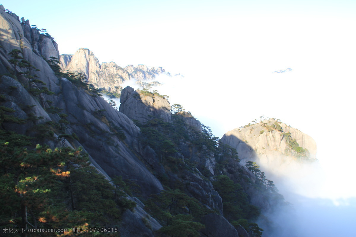 黄山 云海 云雾 山顶云雾 雾海 日出 草木 山峰 树林 高山 石头 远峰 怪石 自然景观 旅游摄影 自然风景