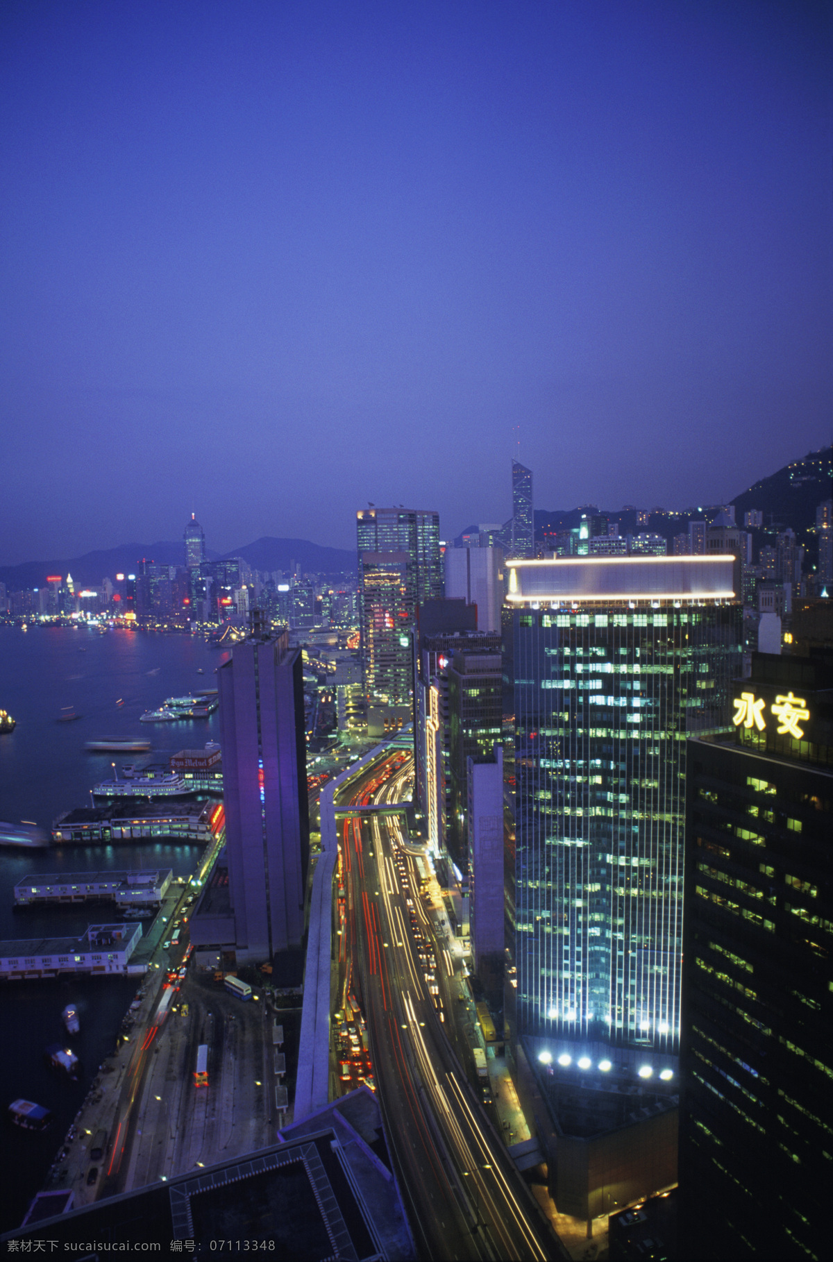 繁华 香港 城市 夜景 城市风光 高楼大厦 建筑 风景 繁荣 城市夜景 大海 海面 码头 船只 街道 灯火辉煌 摄影图 高清图片 环境家居