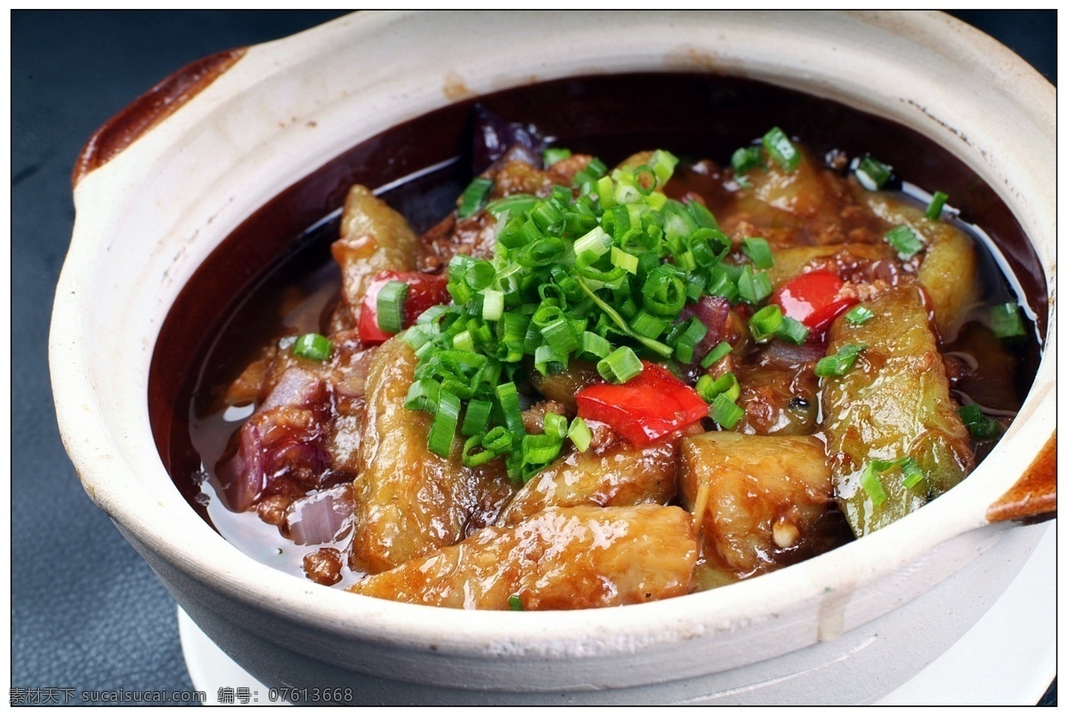 热咸鱼茄子煲 美食摄影 传统菜 家常菜 传统美食 菜 餐饮美食