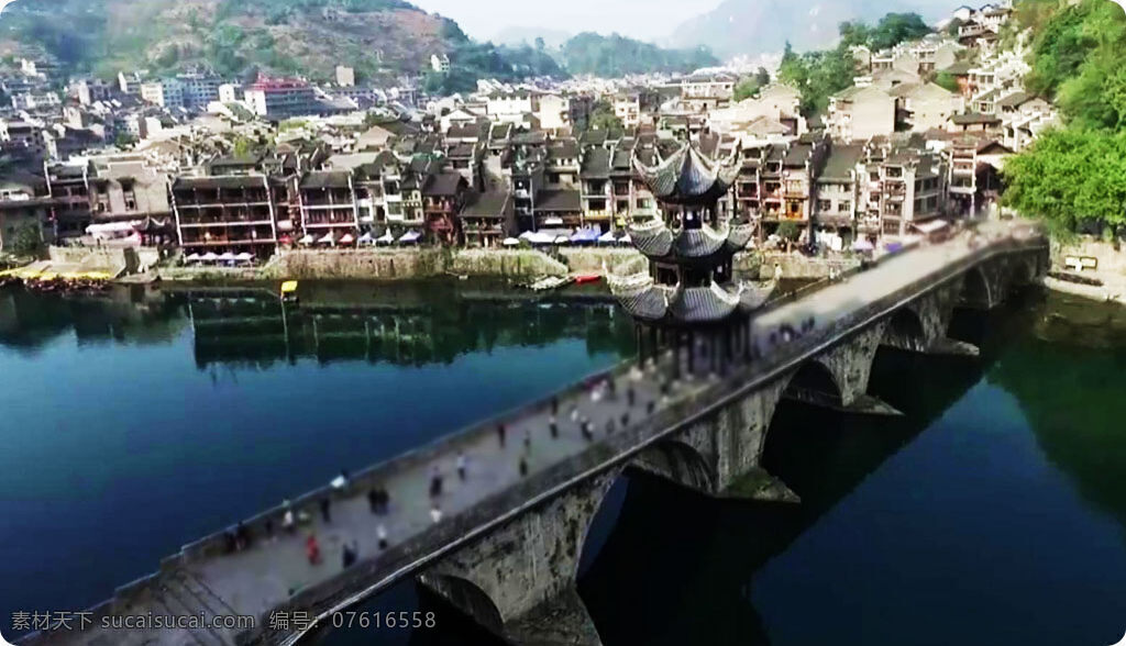航拍 贵州 长远 深山 峡谷 建筑群 古亭 清澈 河水 风景 视频 建筑