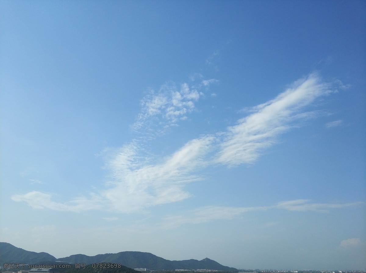 晴天 蓝天 白云 云 形状 远山 天空 自然景观 自然风景