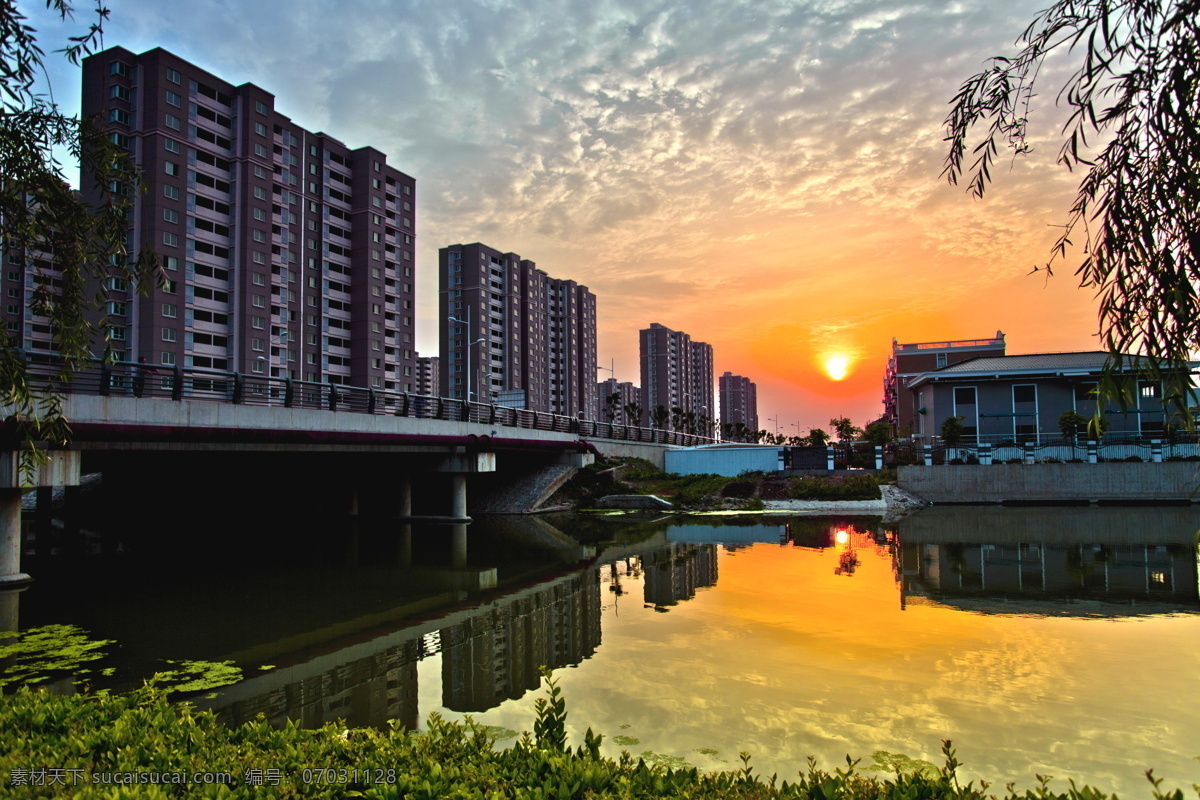 旭日东升 浦东 北蔡 咸塘港 新建小区 雨水泵站 建筑摄影 建筑园林