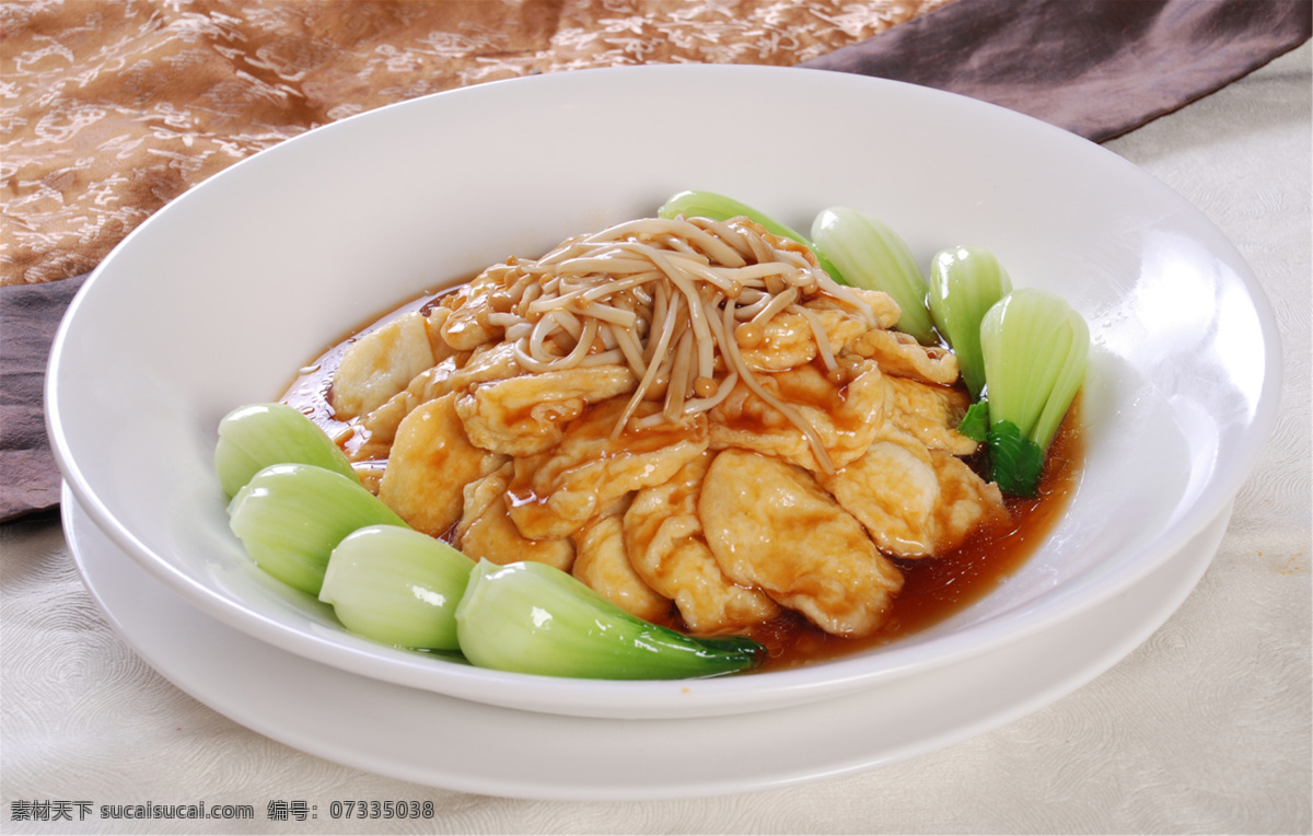 金针菇炆鱼腐 美食 传统美食 餐饮美食 高清菜谱用图