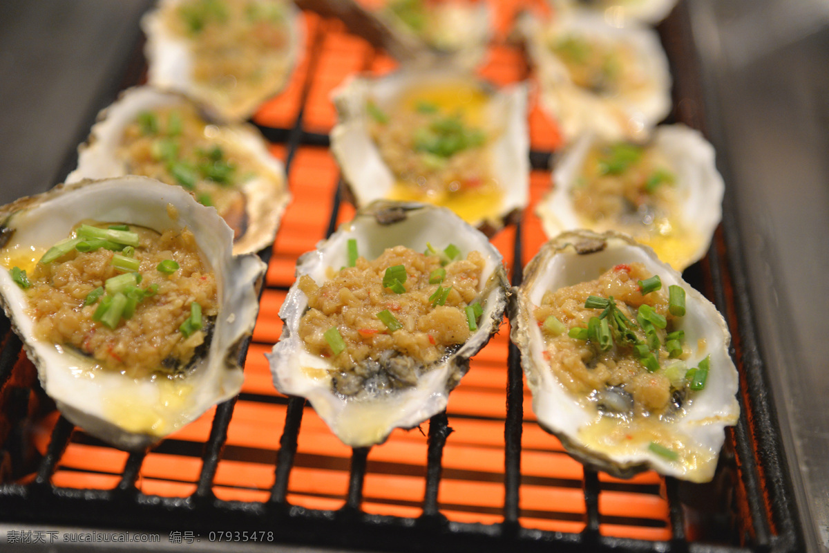 碳烤生蚝 烧烤 生蚝 蒜蓉 bbq 海鲜 美食 餐饮美食 西餐美食