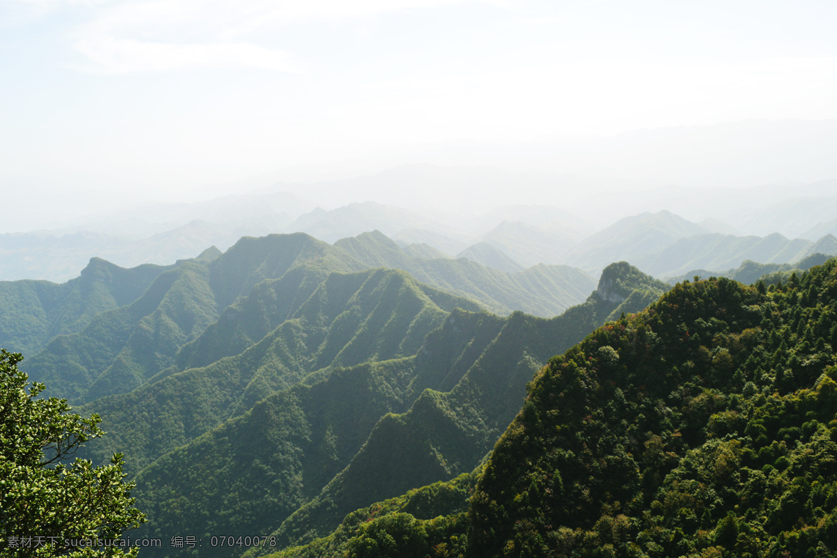 风景山峰 绿地 山 山峰 风景 美景 蓝天白云 旅游摄影 自然风景