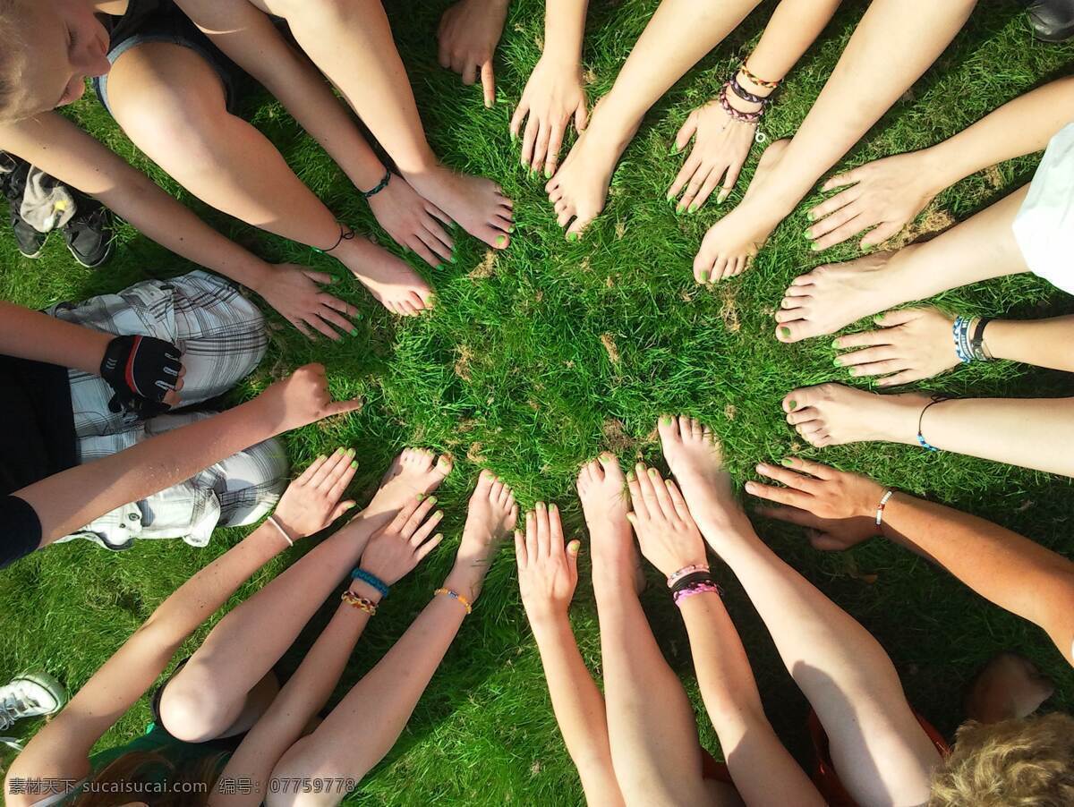 手臂 手 俯视 俯看 俯拍 个人 企业 企业文化 互助 互相帮助 互相鼓励 鼓劲 加油 励志 向上 进取 动员 team 精神 公司 一条心 精诚合作 团体 团结 商务金融 鼓励 团队精神 成员 奋进 伙伴 合作伙伴 一起 同心同德 齐心协力 商务素材