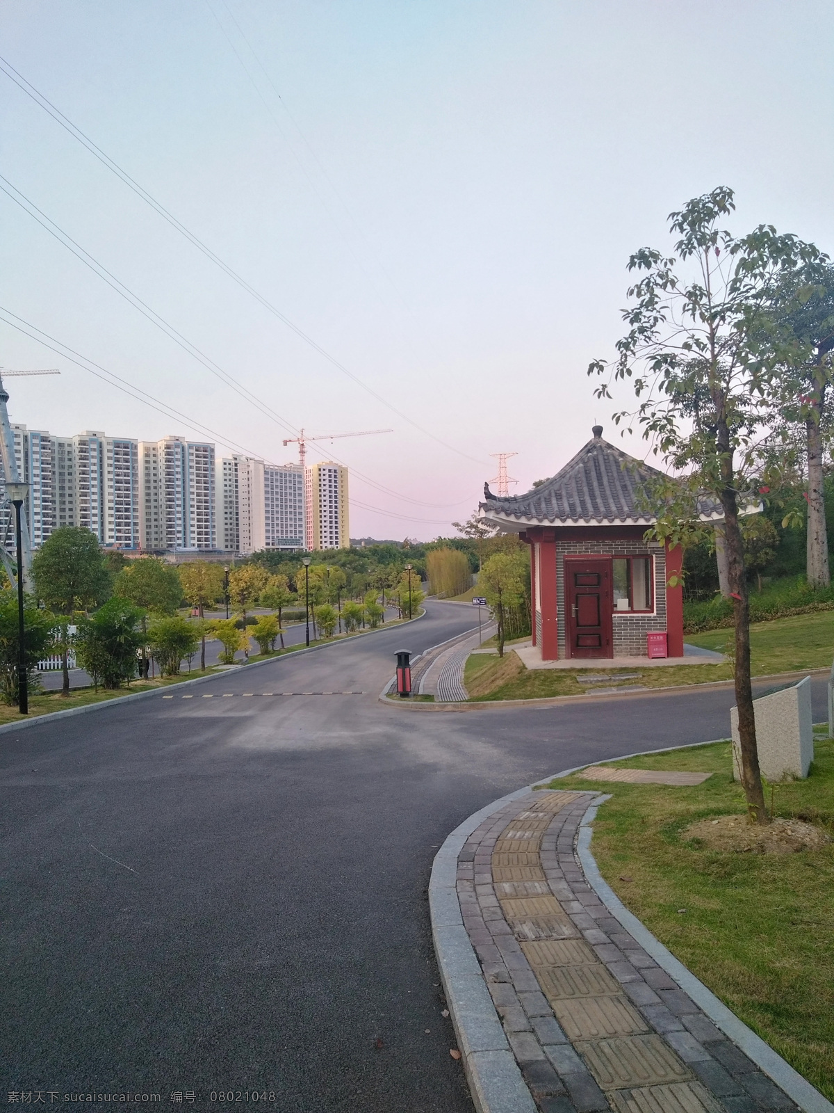 公园路 公园风景 路 树 水泥路 房子 建筑 自然景观 自然风景