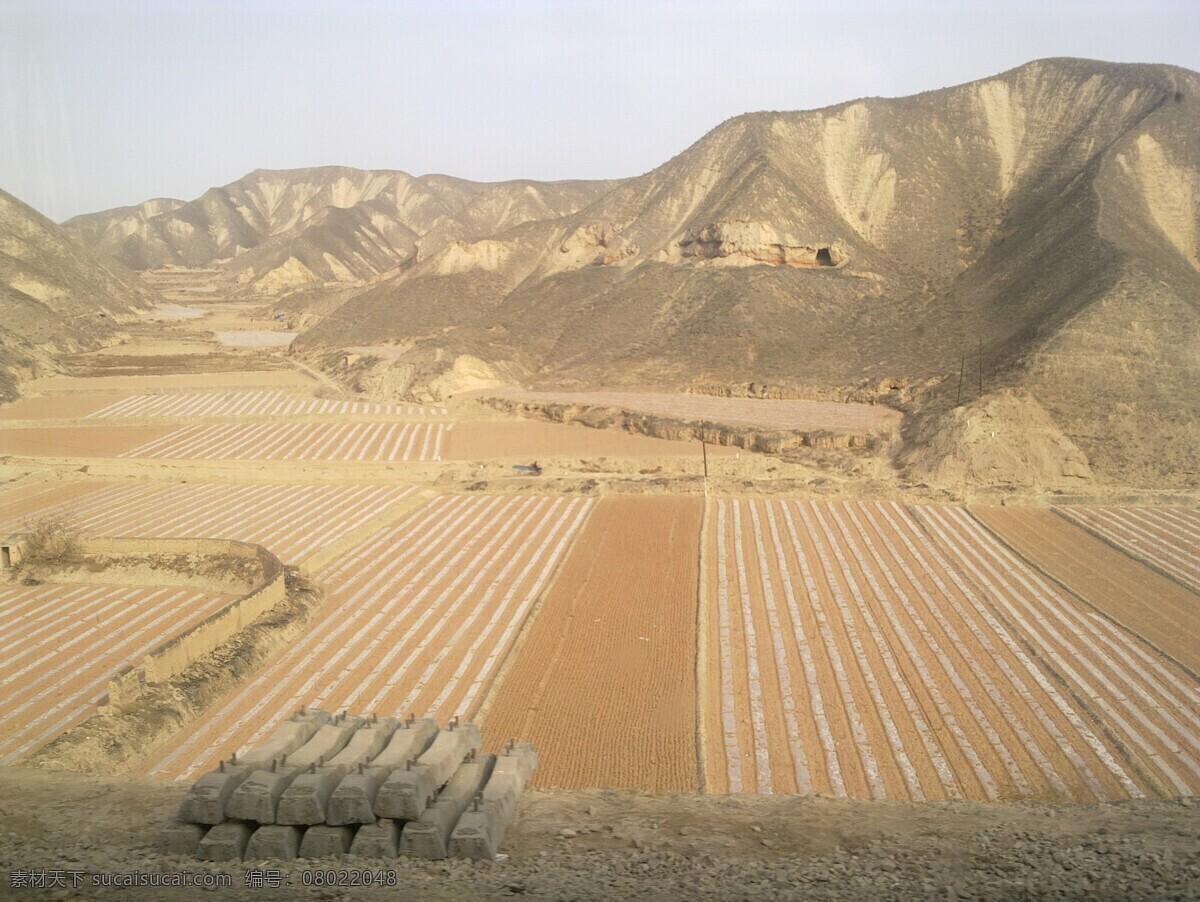 四月的黄土地 春耕 黄土 西北 兰州 田园风光 自然景观