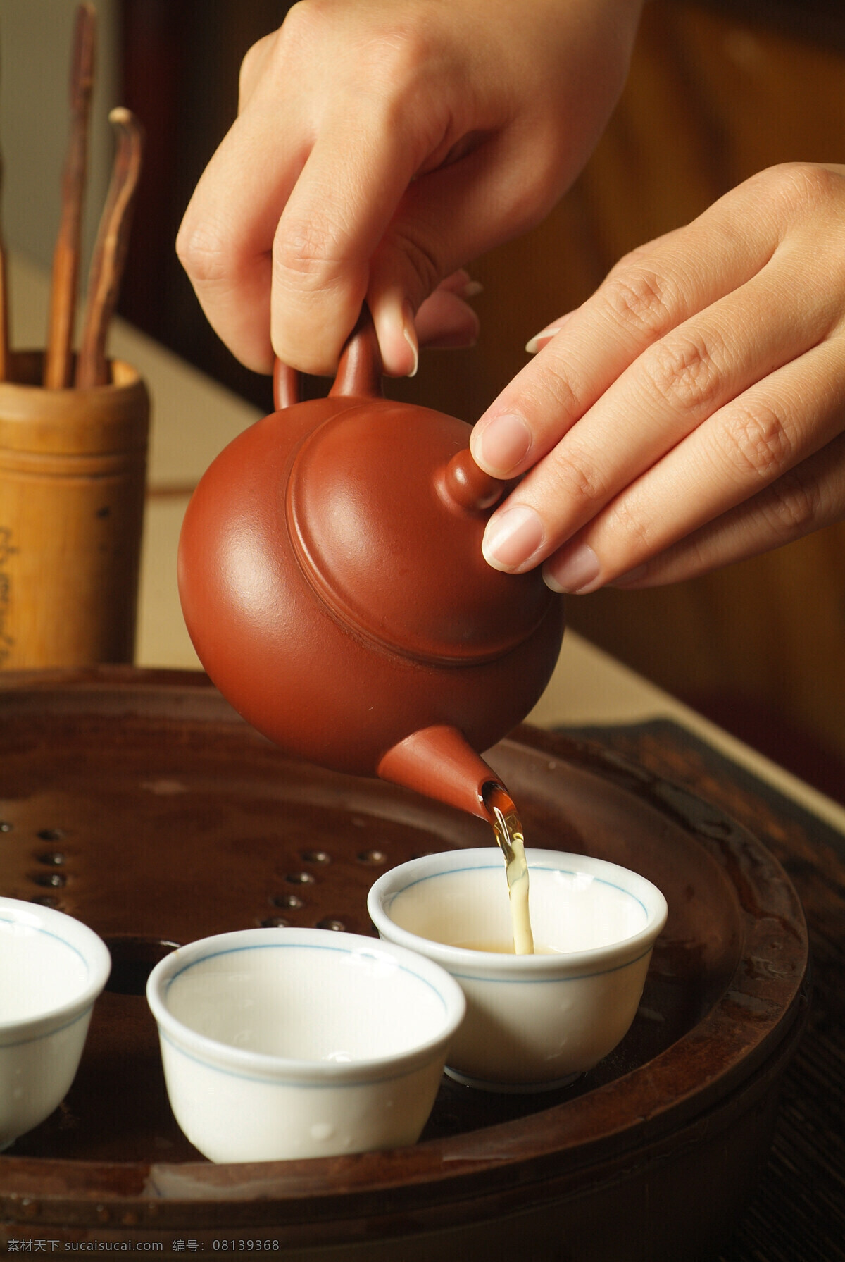 茶文化 绿茶 红茶 茶 茶叶 茶具 杯具 茶壶 紫砂壶 茶杯 解渴 手 饮料酒水 餐饮美食