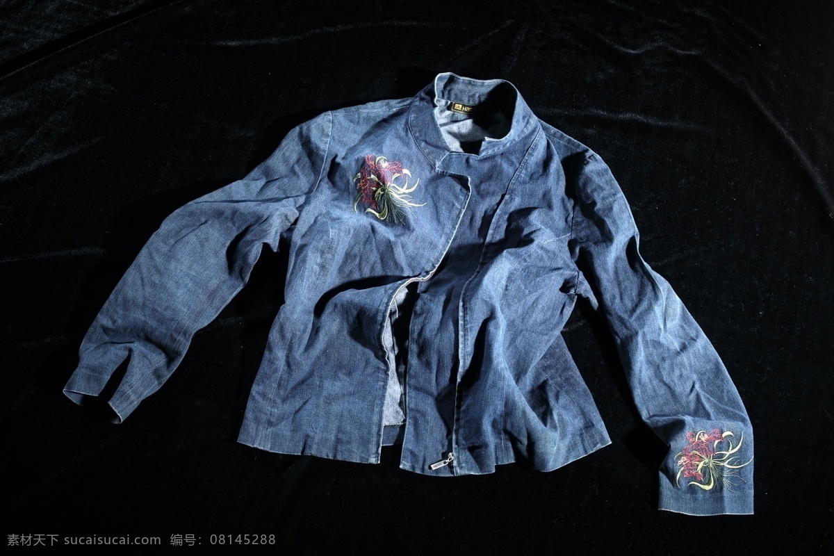 牛仔衣服 牛仔服装 休闲衣服 蓝色牛仔 布料 生活百科 家居生活