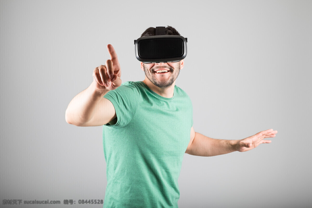 戴 vr 设备 时尚 男士 虚拟现实 场景 数码科技 设备外 国男士 惊讶 表情 动作 时尚男人 信息科技 人物图库 男性男人