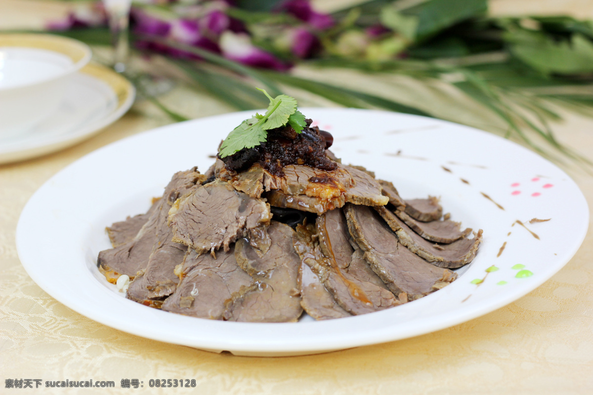 米 椒 牛肉 餐饮美食 传统美食 美食图片 米椒牛肉 酱牛肉 矢量图 日常生活