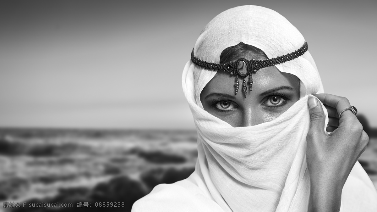围着 白色 头巾 女人 阿拉伯女性 伊朗女性 外国女性 蒙面 装扮 美女图片 人物图片