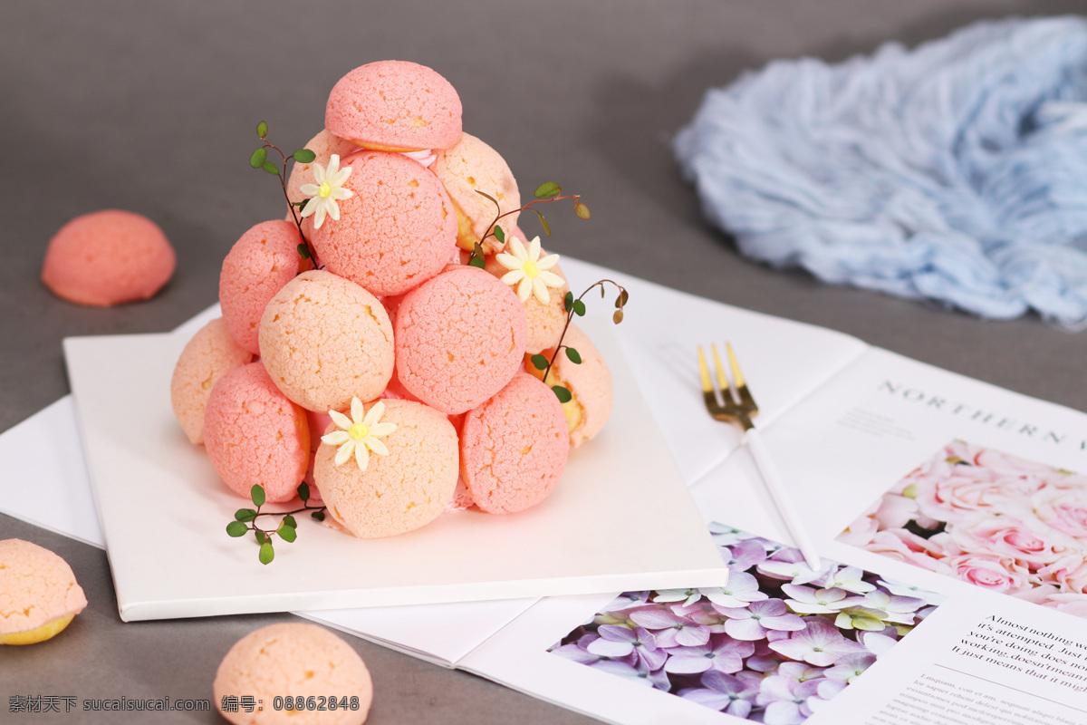 泡芙蛋糕 泡芙 蛋糕 食品 装饰 爆浆 绿色 甜点 糕点 摆盘 场景 水果 巧克力 饼干 新鲜 小清新 餐饮美食