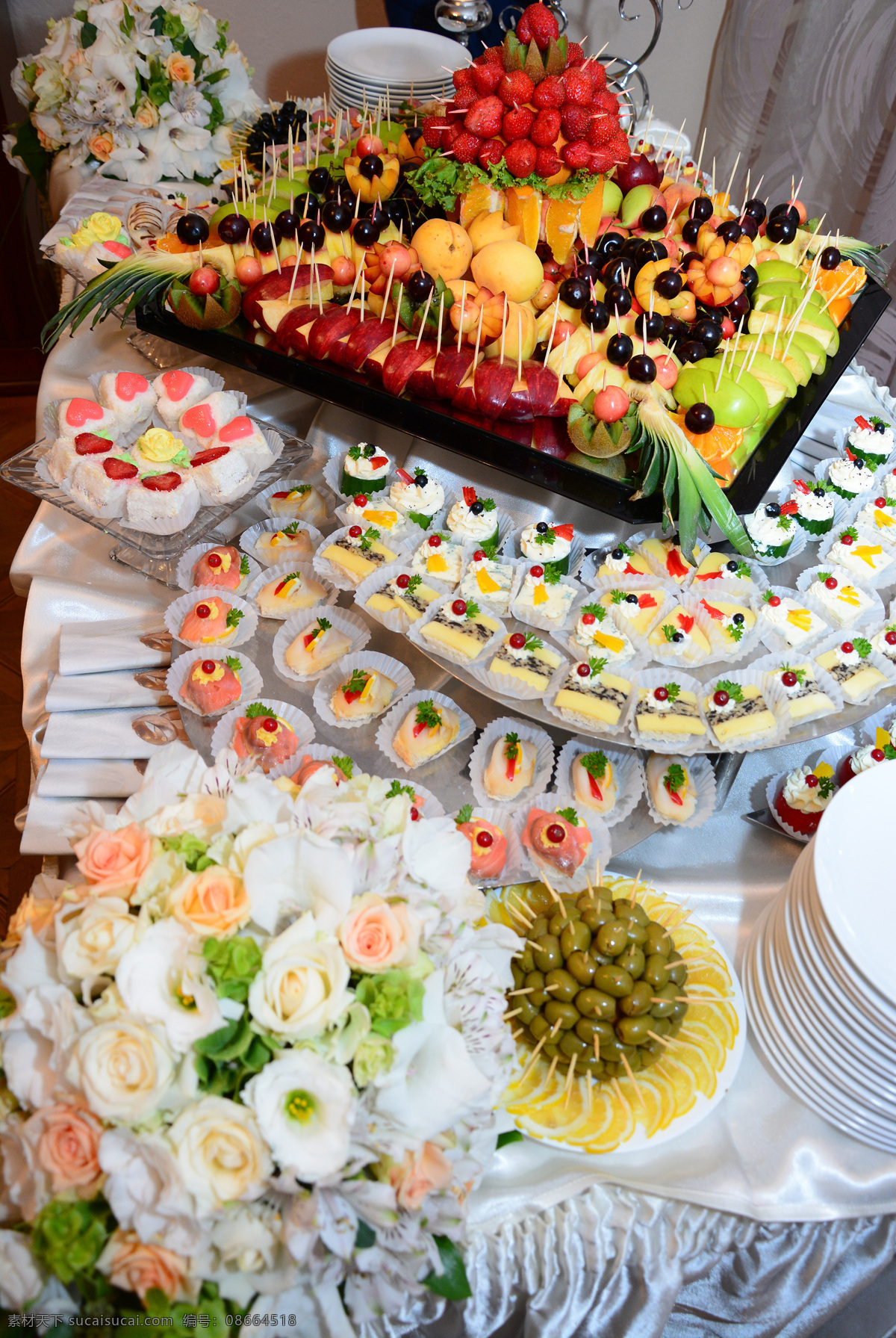 鲜花 水果 拼盘 糕点 水果冷盘 水果拼盘 美食 食物摄影 美味 甜品 外国美食 餐饮美食