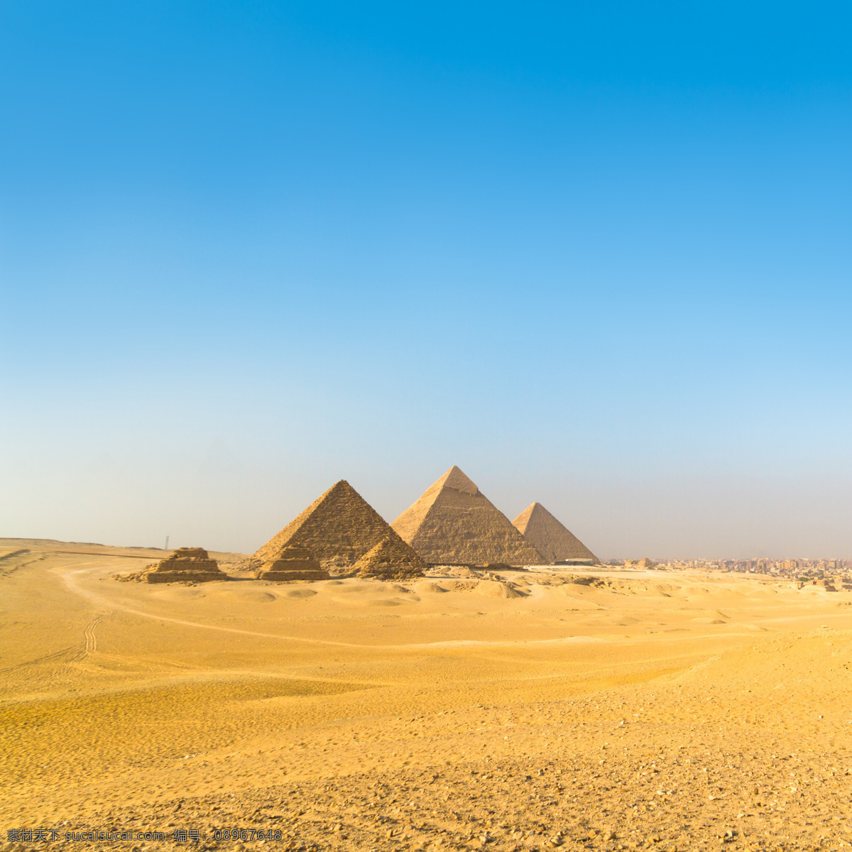 金字塔 风景 沙漠 蓝天 埃及旅游景点 美丽风景 文明古迹 美丽景色 埃及金字塔 风景图片