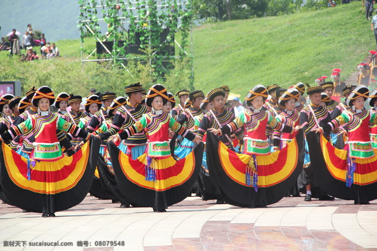 彝族舞蹈 彝族 舞蹈 服装 饰品 火把节 舞蹈音乐 文化艺术