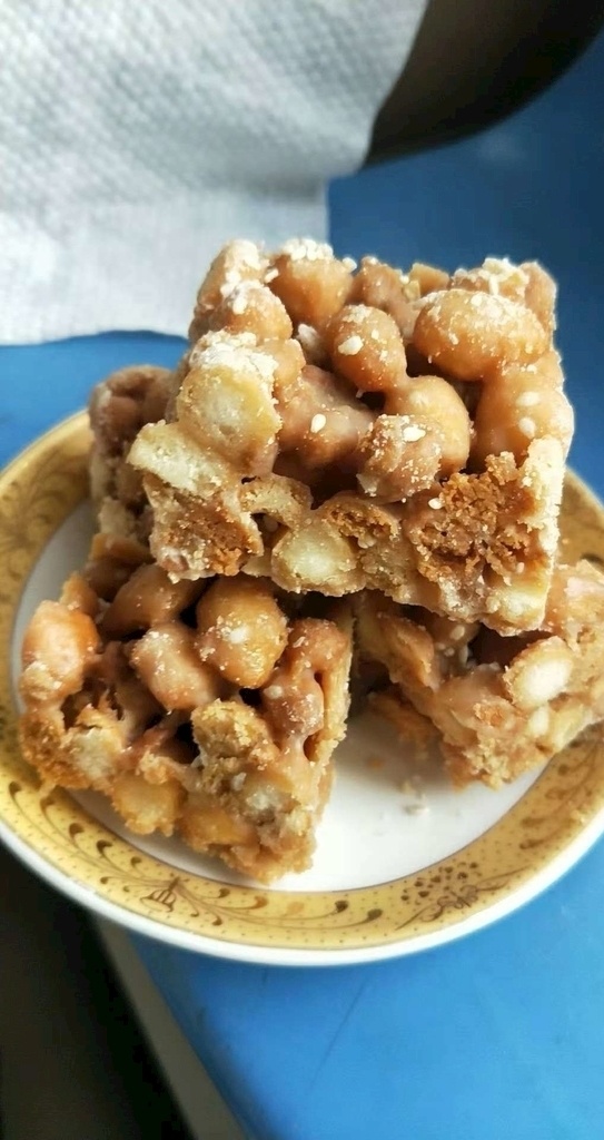 老式切糕 切糕 老式糕点 糕点 甜点 面点 江米 餐饮美食 传统美食
