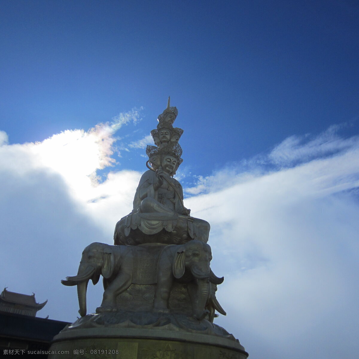 峨眉山 白云 佛像 蓝天 寺庙 天空 文化艺术 阳光 峨眉 破晓 庙宇 宗教信仰