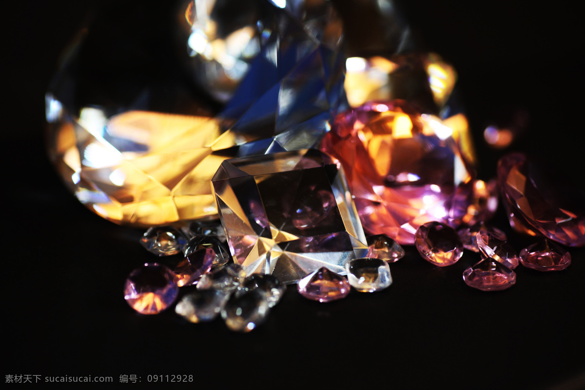 彩色 宝石 彩色宝石摄影 彩色宝石 钻石 蓝宝石 红宝石 绿宝石 珠宝首饰 珠宝服饰 其他类别 生活百科