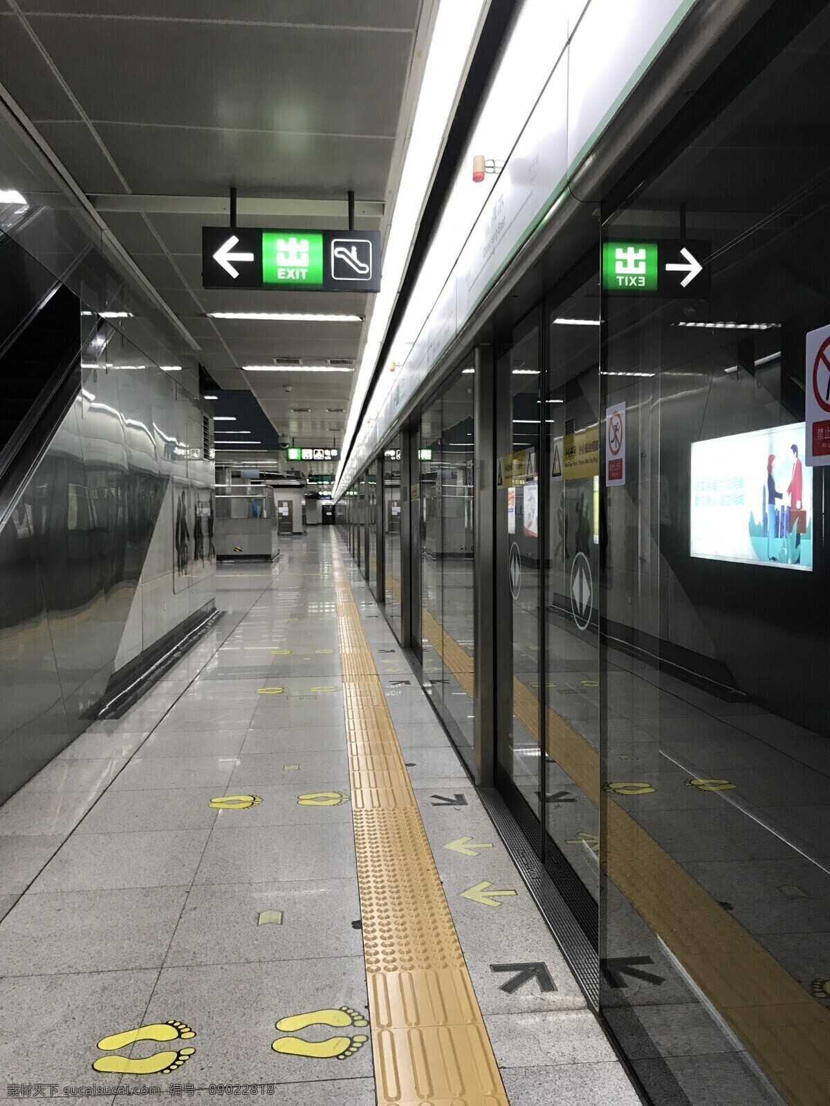 深圳地铁站 空无一人 深圳 地铁站 安静 世界之窗 旅游摄影 国内旅游