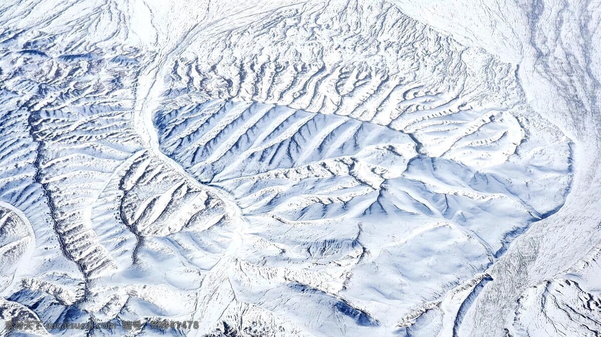雪沟壑 沟壑 雪 高空雪山 摄影素材 自然景观 自然风景