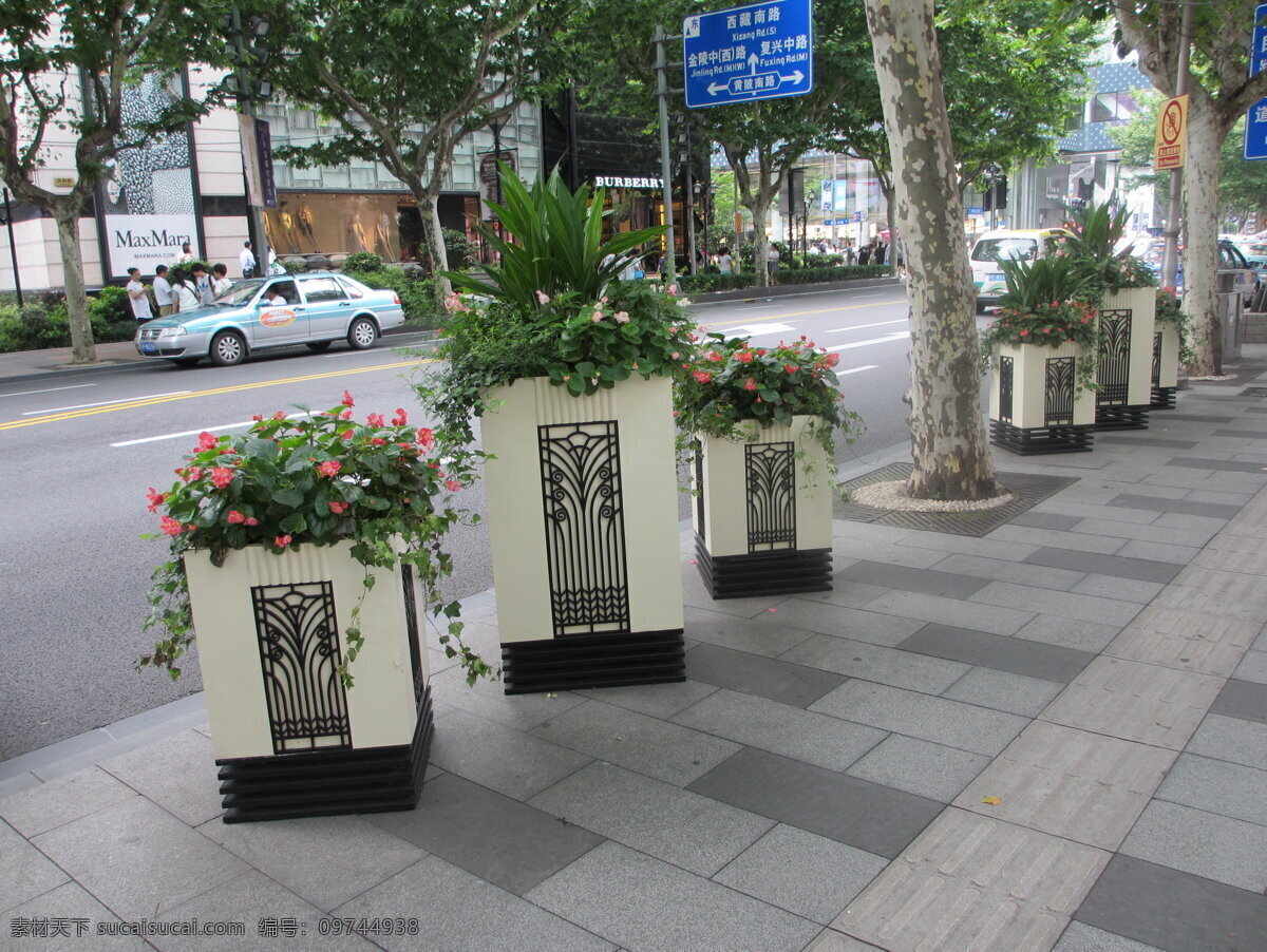 市政工程花箱 道路花箱 市政花箱 新型花箱 市政园林工程 花箱 鲜花 建筑园林 园林建筑