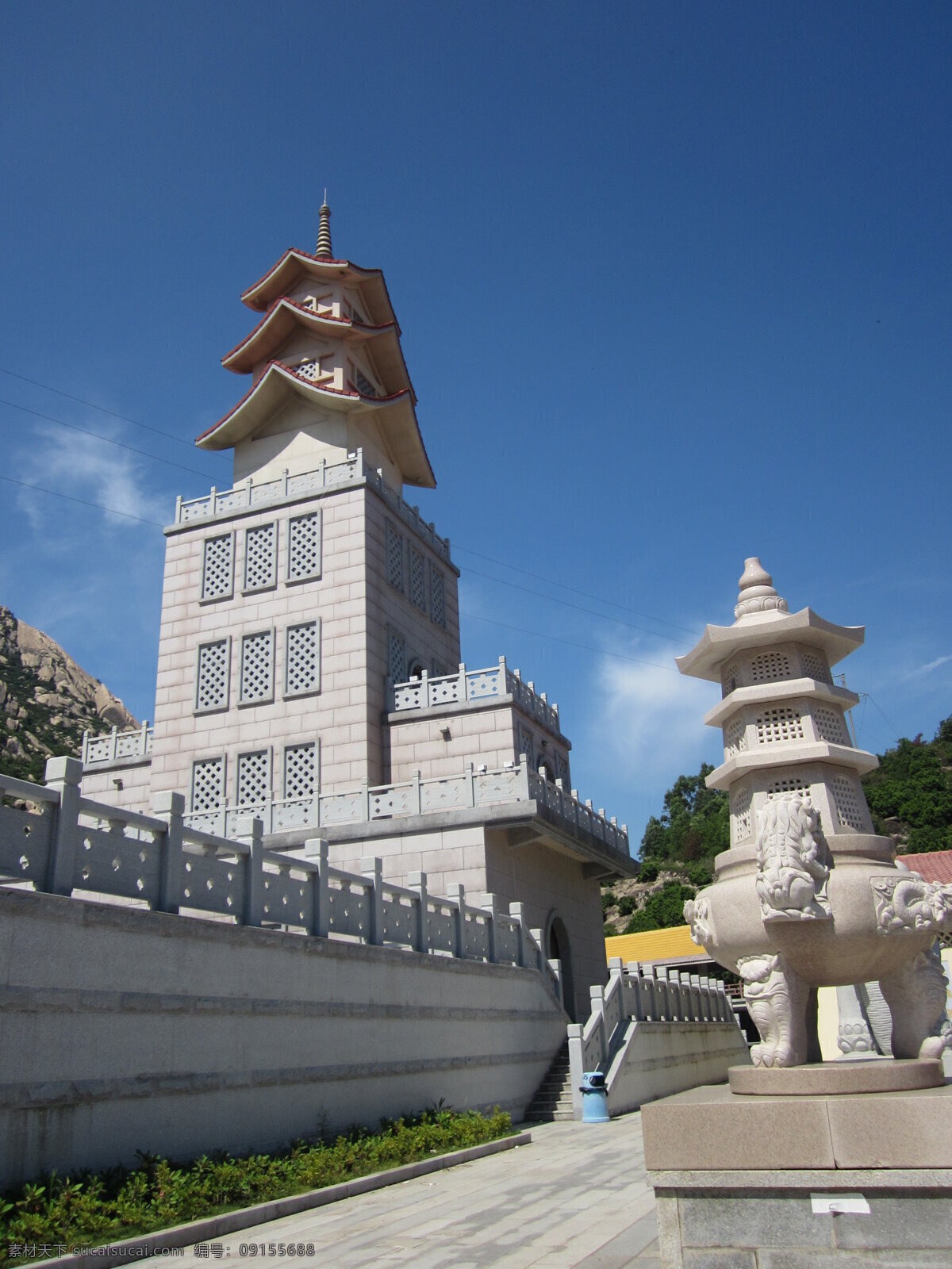 石塔 塔 寺庙 宗教 宗教建筑 建筑 宝塔 蓝天 寺院 庙宇 建筑摄影 建筑园林