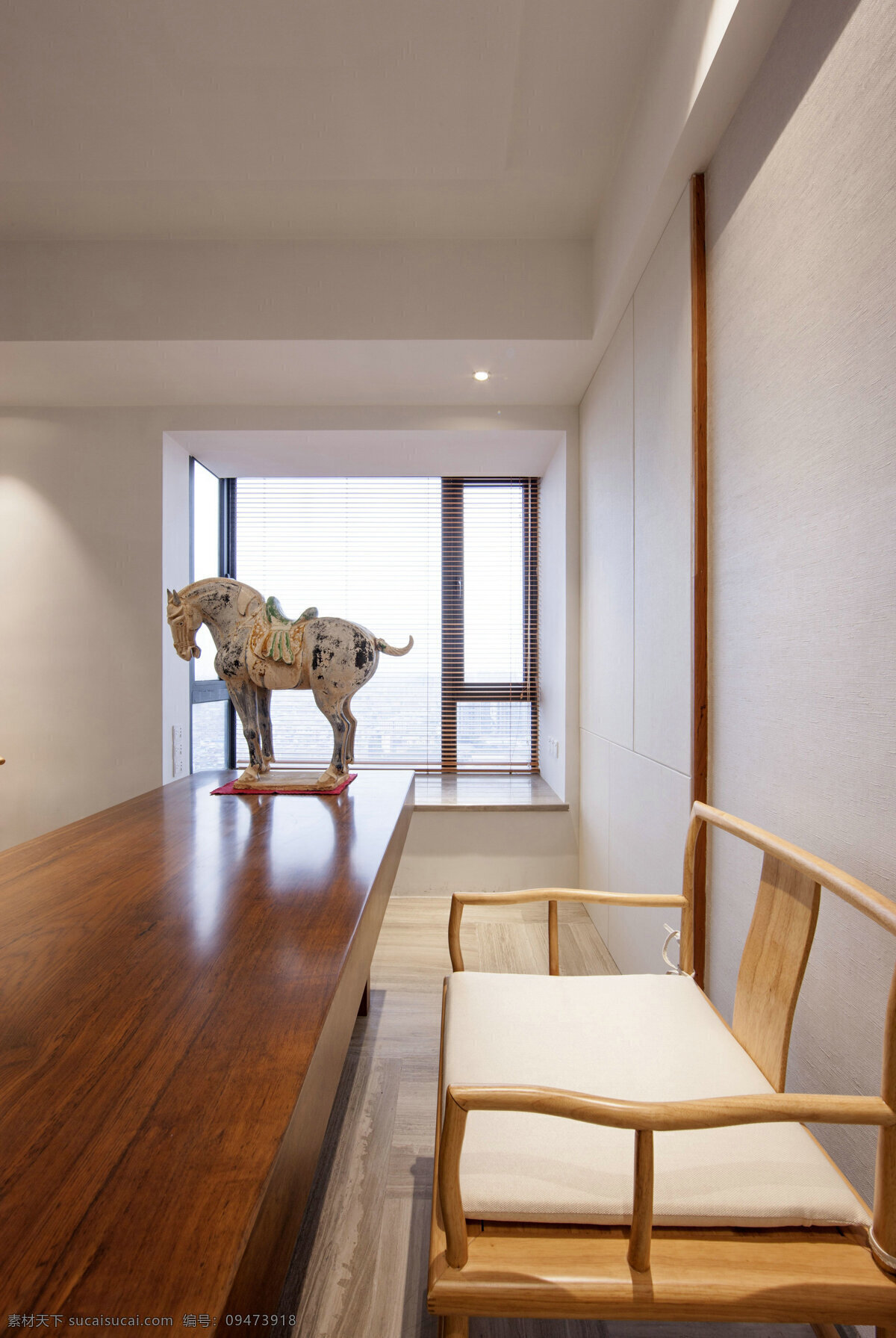 中式 质朴 客厅 木地板 室内装修 效果图 客厅装修 木制椅子 浅色背景墙