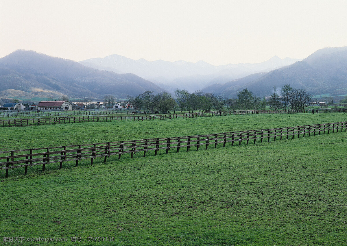 田园 风景 草地 草原 大山 高清风景图片 山脉 四季风光素材 晴空万里 生活 旅游餐饮