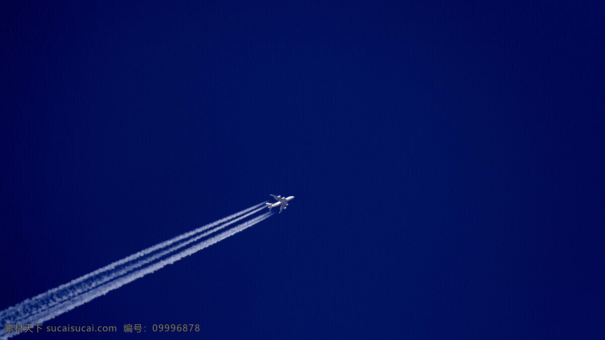 飞机飞行路线 飞机 路线 飞行 蓝天 背景 高清 大图 现代科技 交通工具