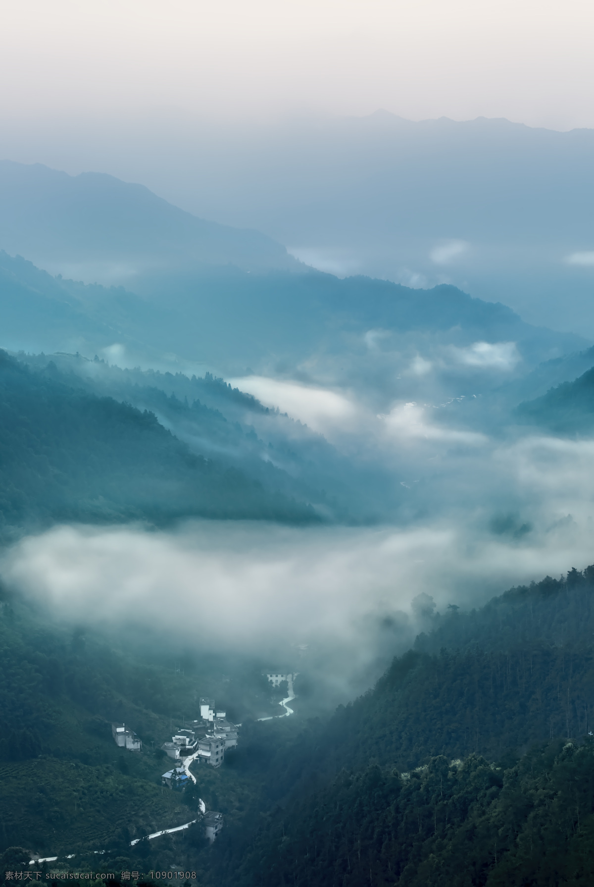 山雾 山 山峰 谷 自然风光 原始 植被 山村 摄影图库 自然景观 田园风光