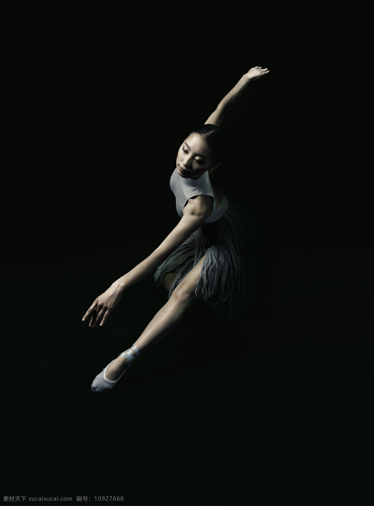 芭蕾舞 舞台 表演 艺术 优雅 跳跃 动作 文化艺术 舞蹈音乐 设计图库
