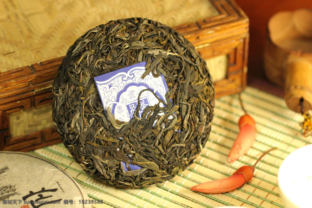 益 心泉 普洱茶 景迈 芒 景 益心泉 礼品普洱茶 饼茶 生茶 景迈山古树茶 老寨 古树 食物原料 餐饮美食
