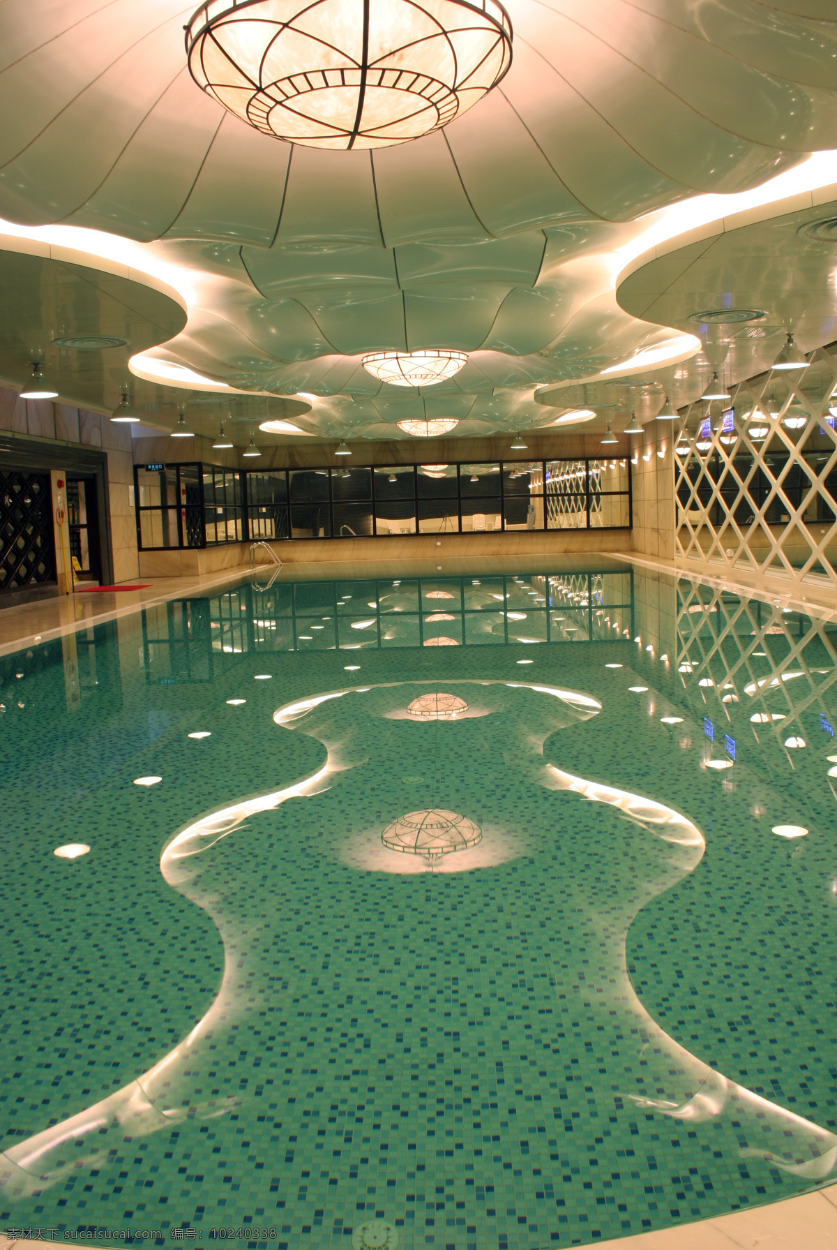 泳池 绿色 波浪 室内 游泳池 平静 水面 室内摄影 建筑园林