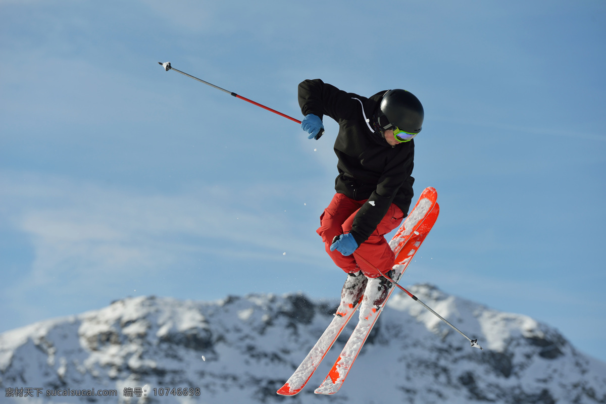 跳跃 滑雪 人物 雪山 山峰 雪地 滑雪运动员 滑雪运动 体育运动 滑雪图片 生活百科