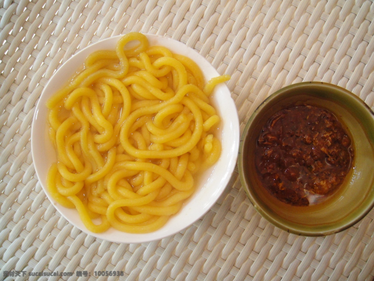 东北酸汤子 东北特色美食 东北面条 玉米面条 东北汤子 酸汤子 餐饮美食 传统美食