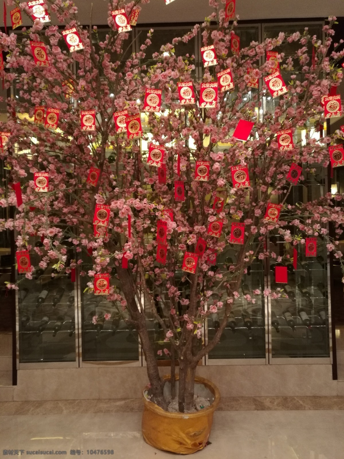 酒店红包树 酒店 发财 红包 装饰 桃树 文化艺术 节日庆祝