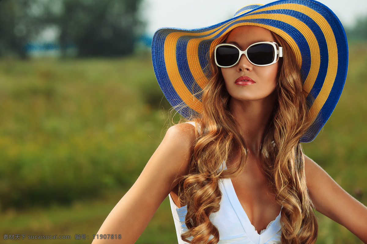 戴 墨镜 帽子 美女图片 太阳镜 戴帽子的美女 时尚女性 性感美女 欧美女性 外国女人 美女模特 美女写真 美女摄影 女性女人 人物图库 人物图片