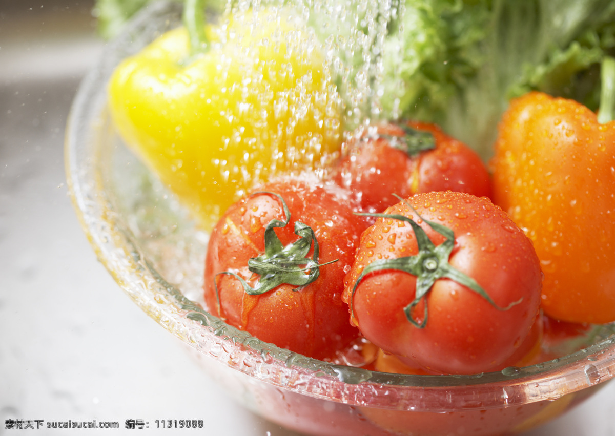 水果 水果图片 苹果 西红柿 番茄 水花 水滴 洗水果 蔬菜水果 蔬菜 水果高清图片 生物世界