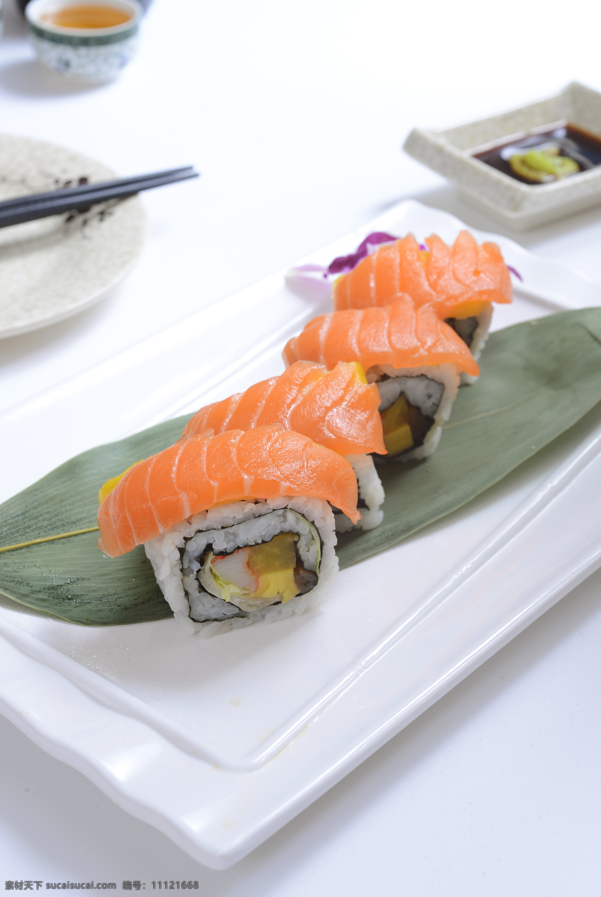 三文鱼卷 创意卷物 特色三文鱼 寿司 日式风味 餐饮美食