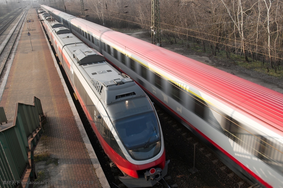 高速 行驶 列车 火车 站台 交通工具 现代科技 高清图片 汽车图片